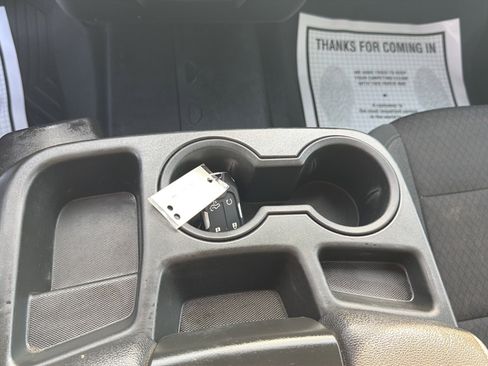 Used 2022 Chevrolet Silverado 1500 LT image 12