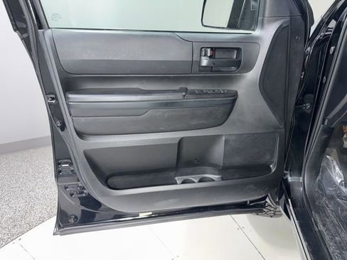 Used 2014 Toyota Tundra SR image 7