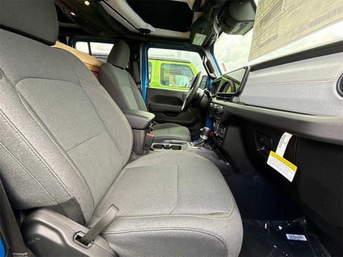 New 2025 Jeep Wrangler Sport S image 21