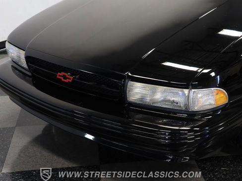 Used 1994 Chevrolet Impala SS RWD image 19