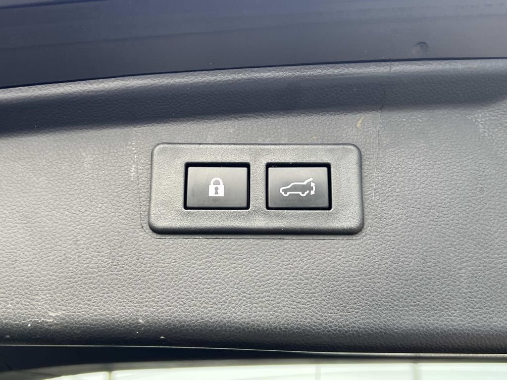 Used 2024 Subaru Outback Limited AWD/4WD image 10