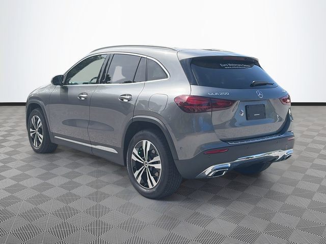 Used 2026 Mercedes-Benz GLA 250 4MATIC image 5