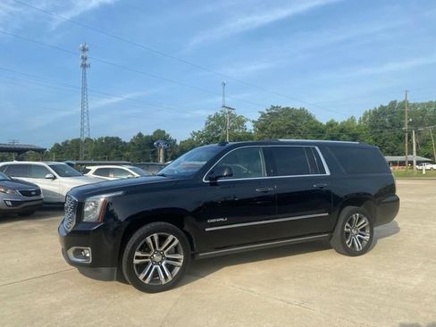 Used 2019 GMC Yukon XL Denali w/ Denali Ultimate Package RWD image 8