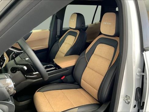 New 2026 Chevrolet Equinox ACTIV w/ Convenience Package III image 10