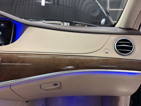 Used 2014 Mercedes-Benz S 550 Sedan image 23