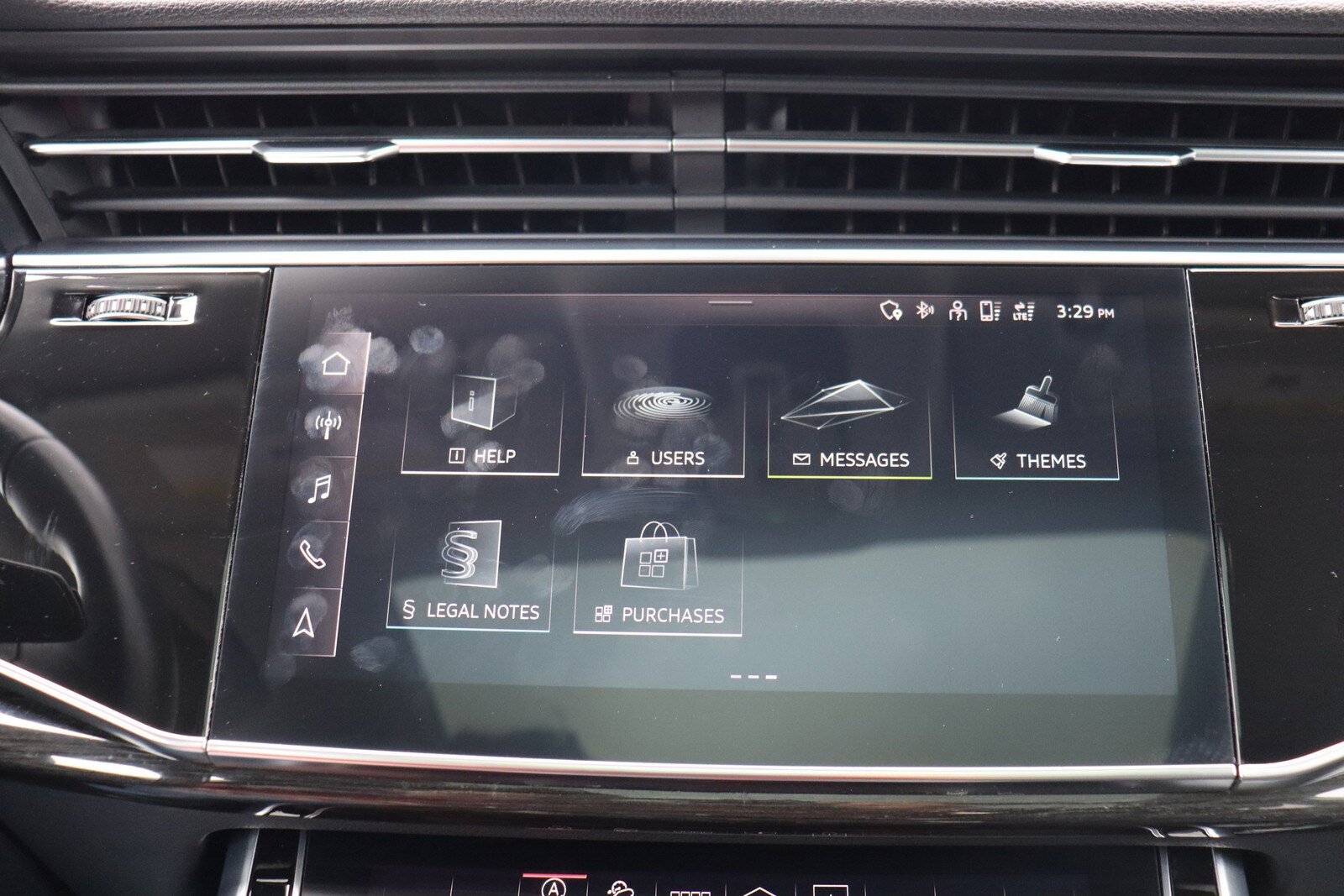 Used 2023 Audi Q8 Premium Plus w/ Premium Plus Package AWD/4WD image 30