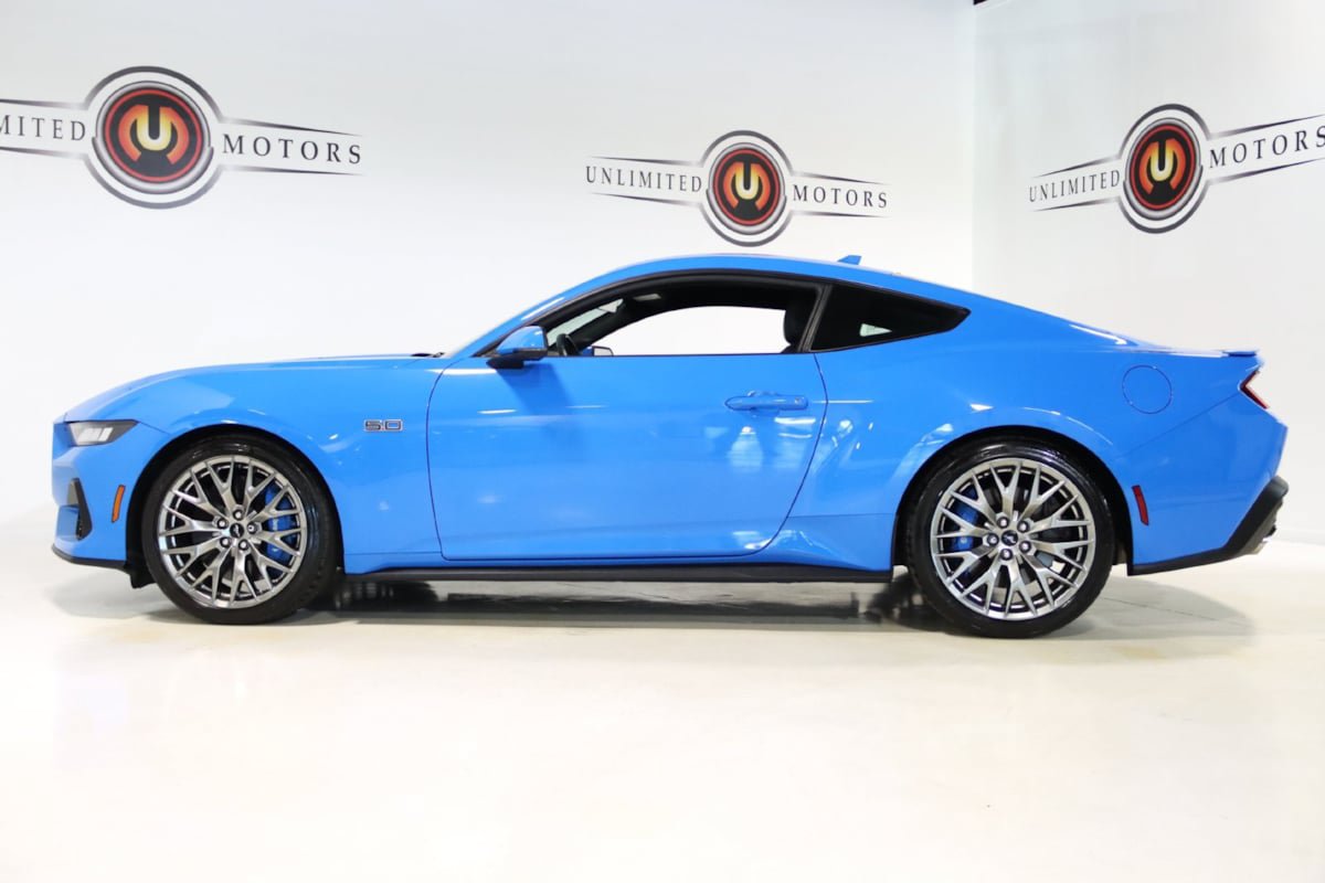 Used 2024 Ford Mustang GT Premium RWD image 34