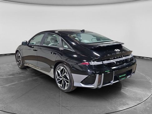 Used 2023 Hyundai Ioniq 6 SEL AWD/4WD image 2