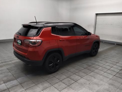 Used 2019 Jeep Compass Latitude FWD image 10