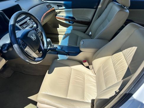 Used 2011 Honda Accord EX-L image 5