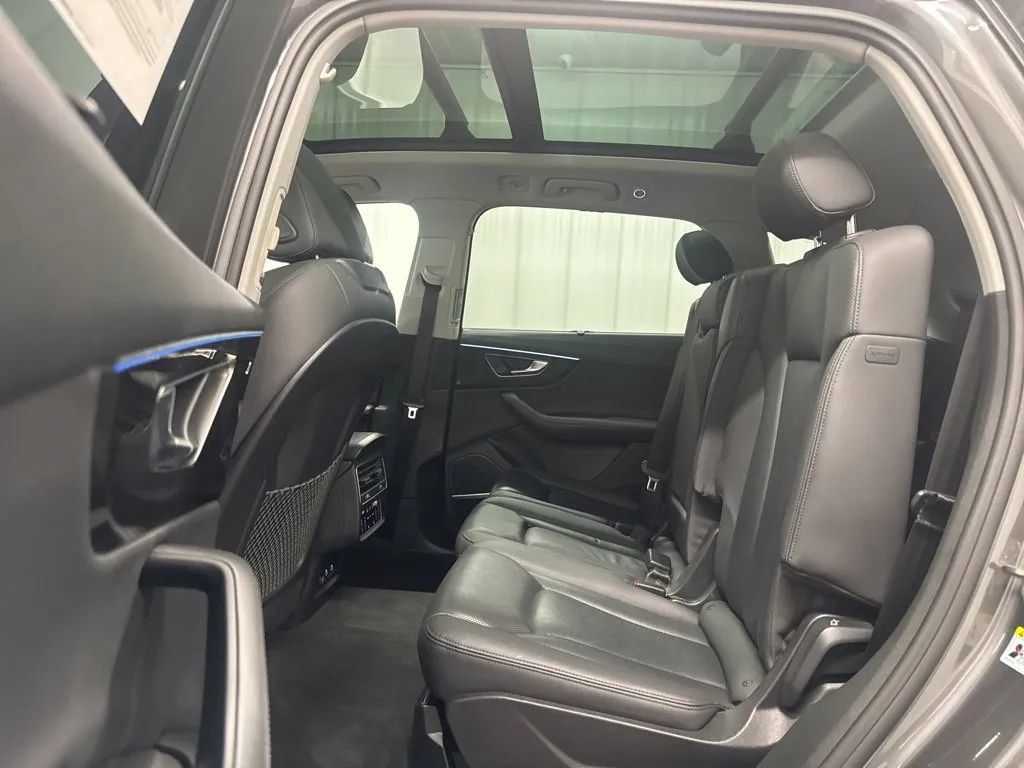Used 2023 Audi Q7 3.0T Premium Plus w/ Premium Plus Package AWD/4WD image 22
