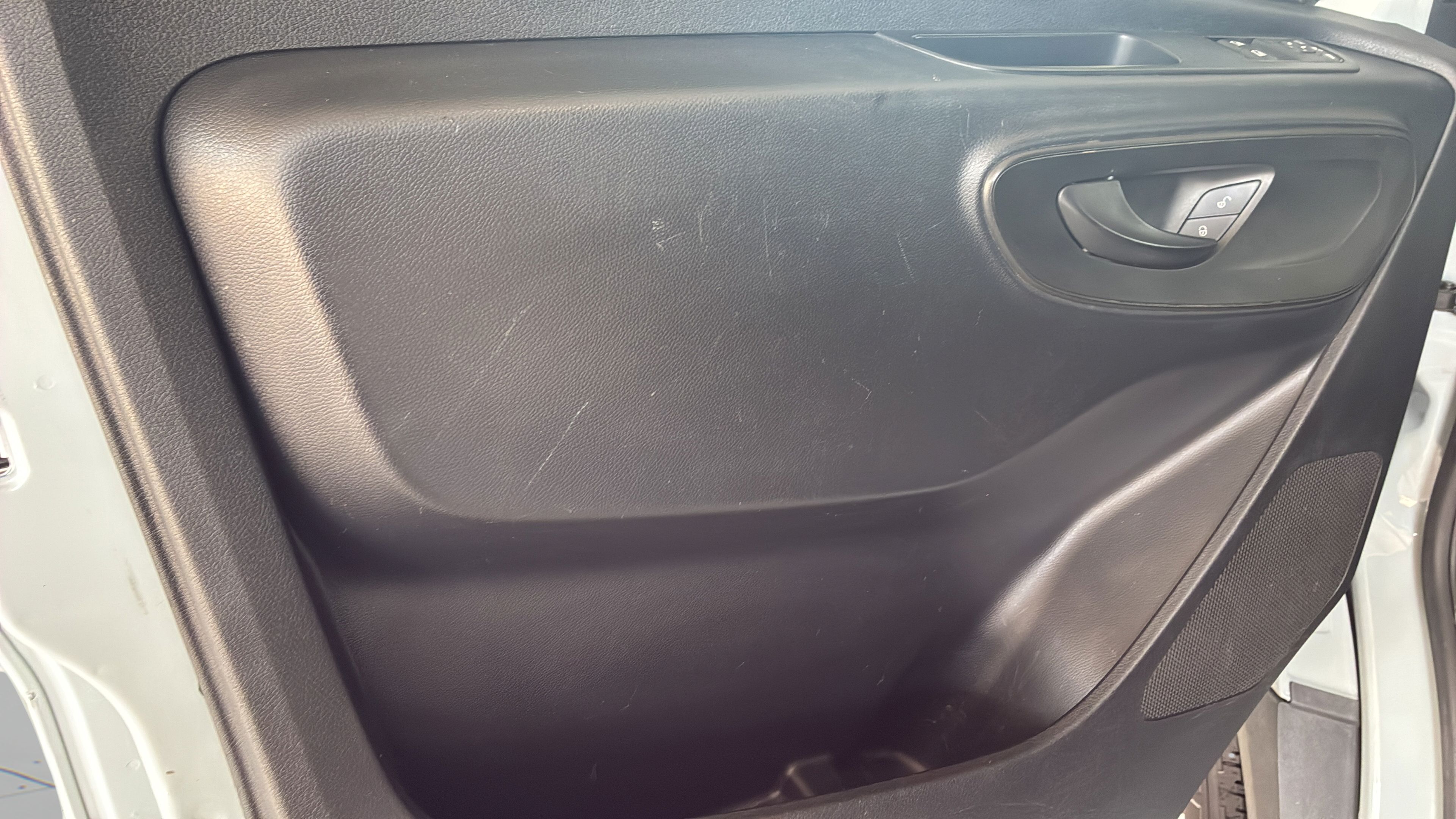 Used 2023 Mercedes-Benz Sprinter 2500 image 19