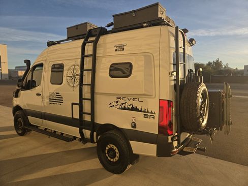 Used 2020 Mercedes-Benz Sprinter 2500 image 10