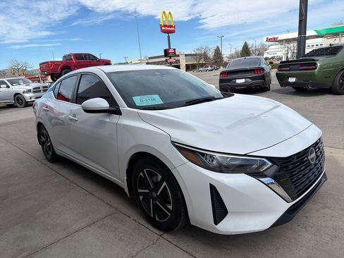 Used 2024 Nissan Sentra SV w/ Trunk Package image 4