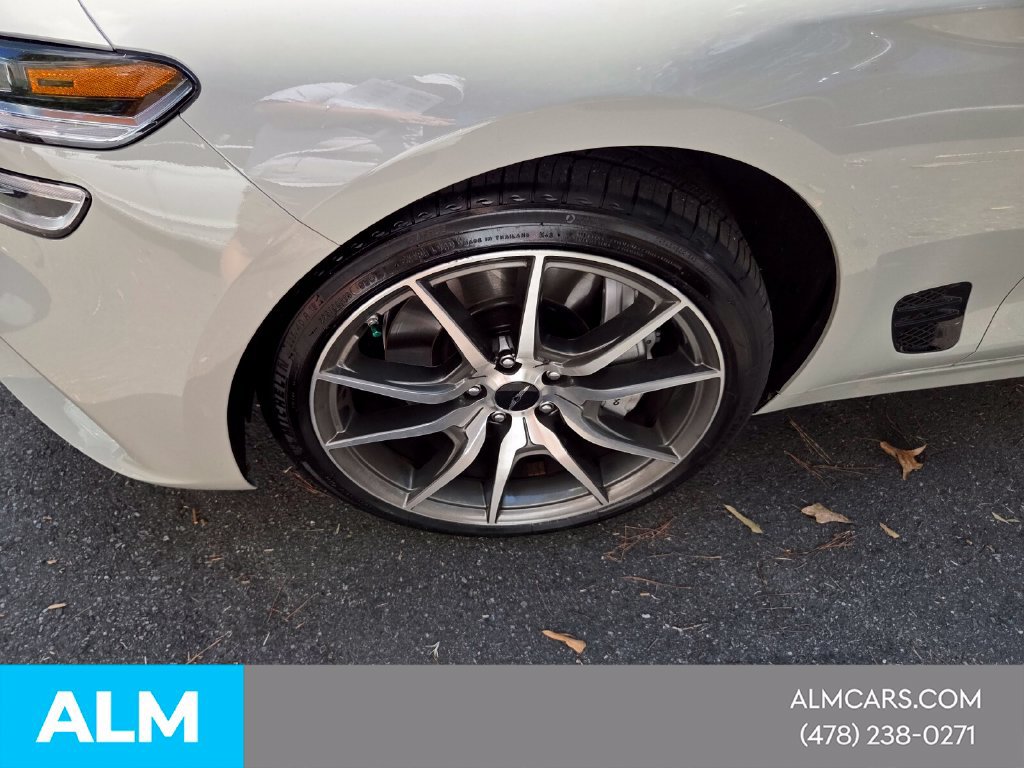 Used 2026 Genesis G70 2.5T RWD image 2