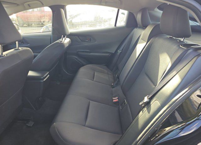 Used 2025 Toyota Prius LE FWD image 10