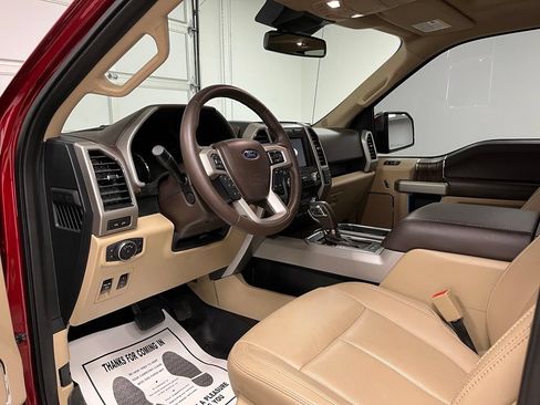 Used 2019 Ford F150 Lariat w/ Equipment Group 502A Luxury AWD/4WD image 20