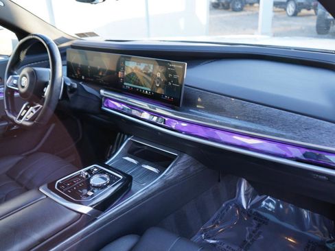 Used 2024 BMW 740i xDrive image 74