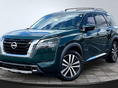 Used 2023 Nissan Pathfinder Platinum