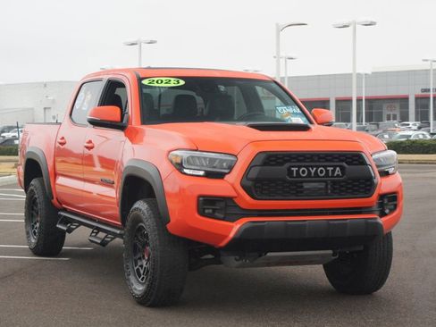 Used 2023 Toyota Tacoma TRD Pro image 2