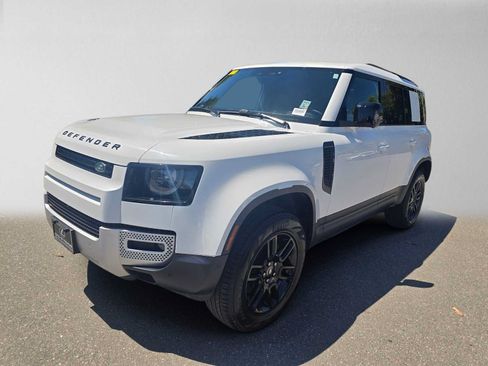 Used 2025 Land Rover Defender 110 S AWD/4WD image 7