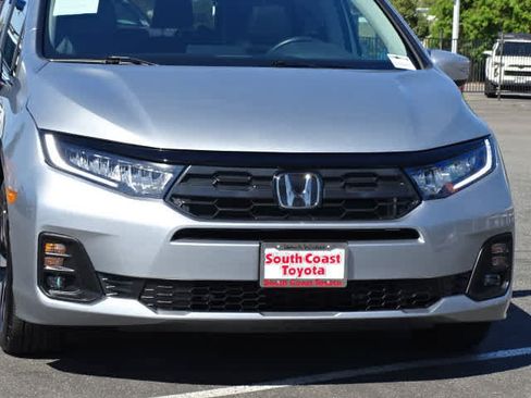 Used 2025 Honda Odyssey EX-L image 4