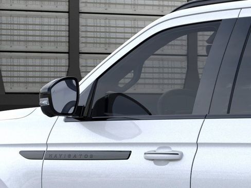 New 2026 Lincoln Navigator Reserve image 20