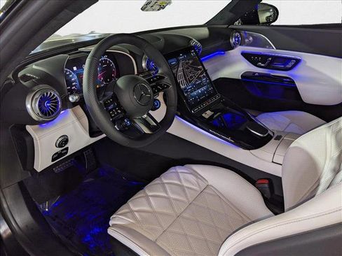 New 2025 Mercedes-Benz SL 63 AMG 4MATIC image 3