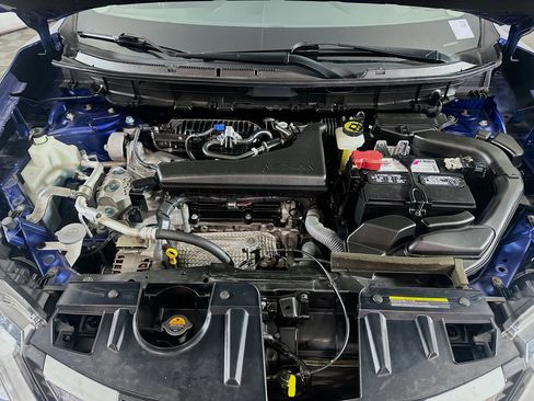 Used 2020 Nissan Rogue SV image 31