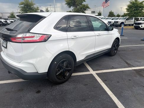 Used 2021 Ford Edge SE FWD image 7