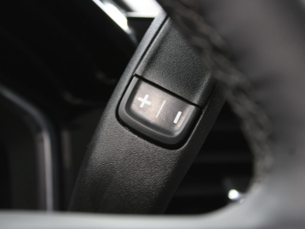 Used 2025 Chevrolet Silverado 2500 ZR2 w/ Technology Package AWD/4WD image 66