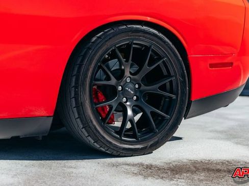 Used 2016 Dodge Challenger SRT Hellcat RWD image 44