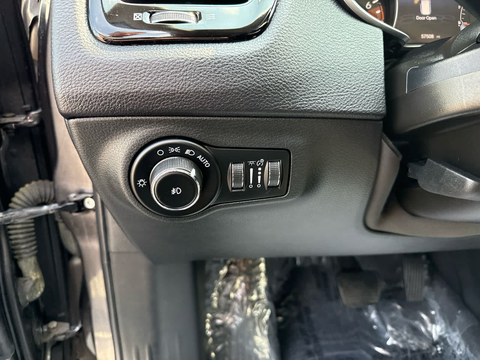 Used 2018 Jeep Compass Limited AWD/4WD image 18