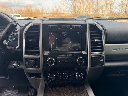 Used 2019 Ford F350 Lariat image 23