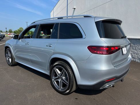 Used 2025 Mercedes-Benz GLS 450 4MATIC w/ AMG Line Exterior image 6