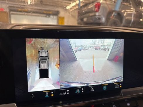 Used 2022 GMC Sierra 1500 SLT w/ SLT Premium Plus Package image 16