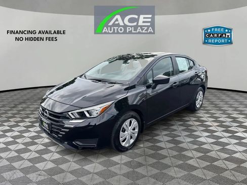 Used 2023 Nissan Versa S w/ Trunk Package FWD image 2