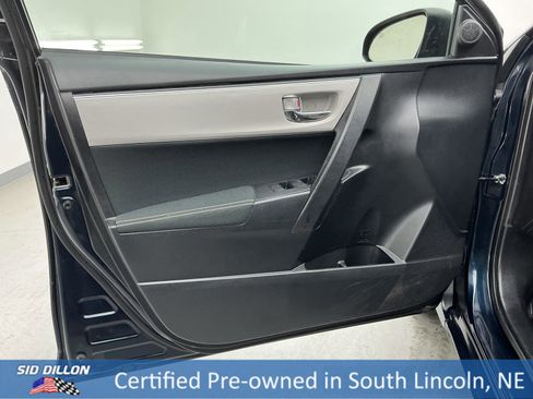 Used 2018 Toyota Corolla LE image 16