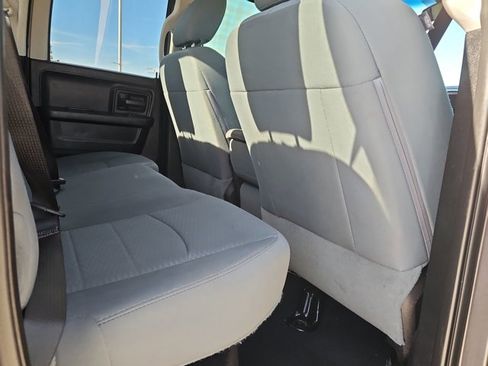 Used 2017 RAM 1500 Express image 18