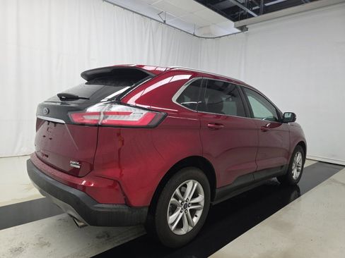 Used 2019 Ford Edge SEL w/ Equipment Group 201A FWD image 4