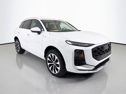 New 2026 Audi Q3 quattro 2.0T AWD/4WD image 1