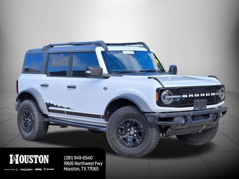 Used 2023 Ford Bronco Wildtrak AWD/4WD image 3
