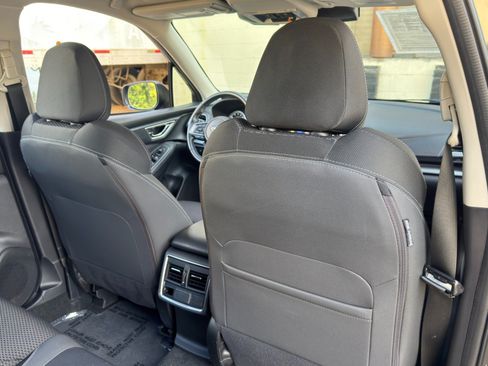 Used 2022 Subaru Forester Premium AWD/4WD image 36