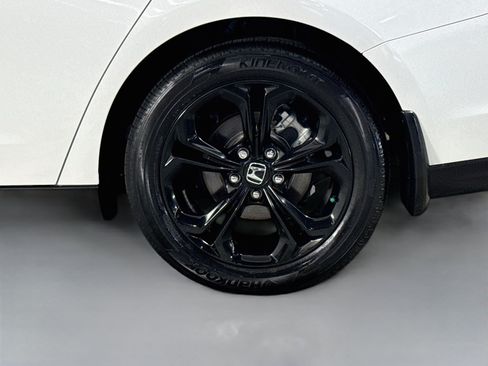 Used 2025 Honda Accord SE image 37