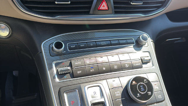 Used 2023 Hyundai Santa Fe Limited AWD/4WD image 18