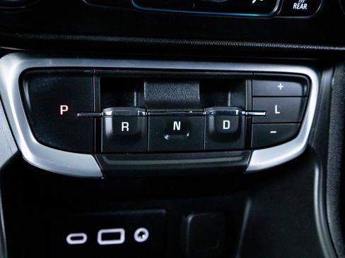 Used 2022 GMC Terrain SLE w/ Driver Convenience Package FWD image 13