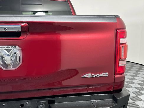 Used 2022 RAM 1500 Limited w/ Body Color Bumper Group image 13