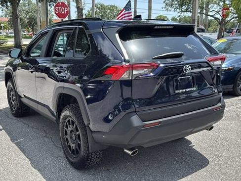 Used 2025 Toyota RAV4 XLE FWD image 5