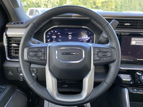 Used 2024 GMC Sierra 2500 Denali w/ Denali Reserve Package image 20