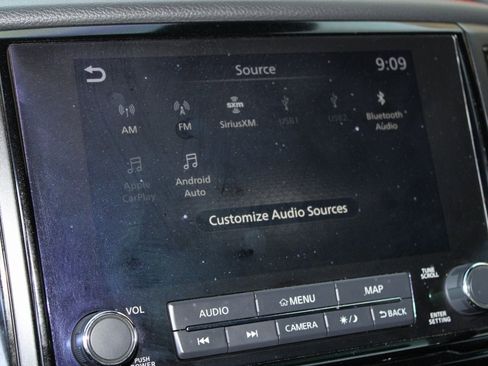 Used 2024 Nissan Titan PRO-4X w/ Pro-4x Convenience Package image 9